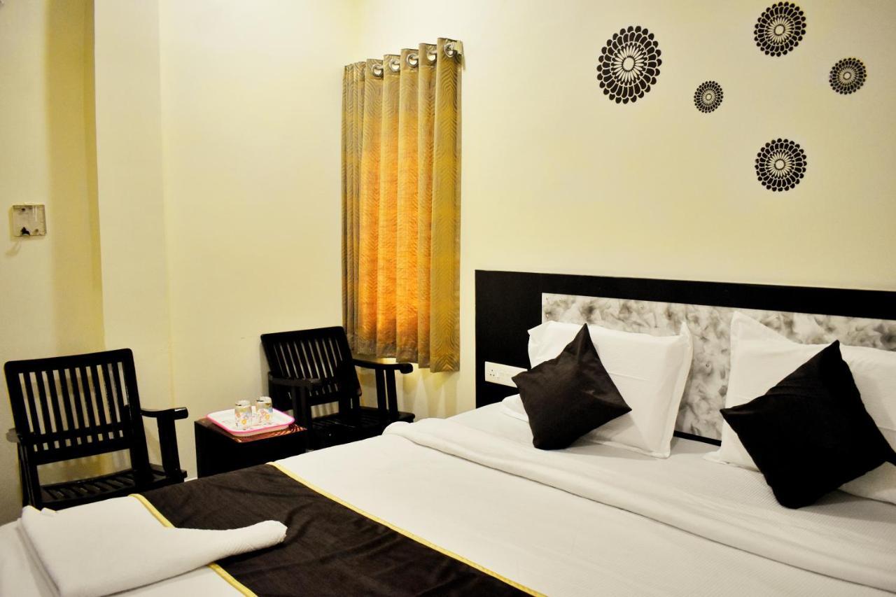 Skyotel Hotels & Banquets Vijayawāda エクステリア 写真